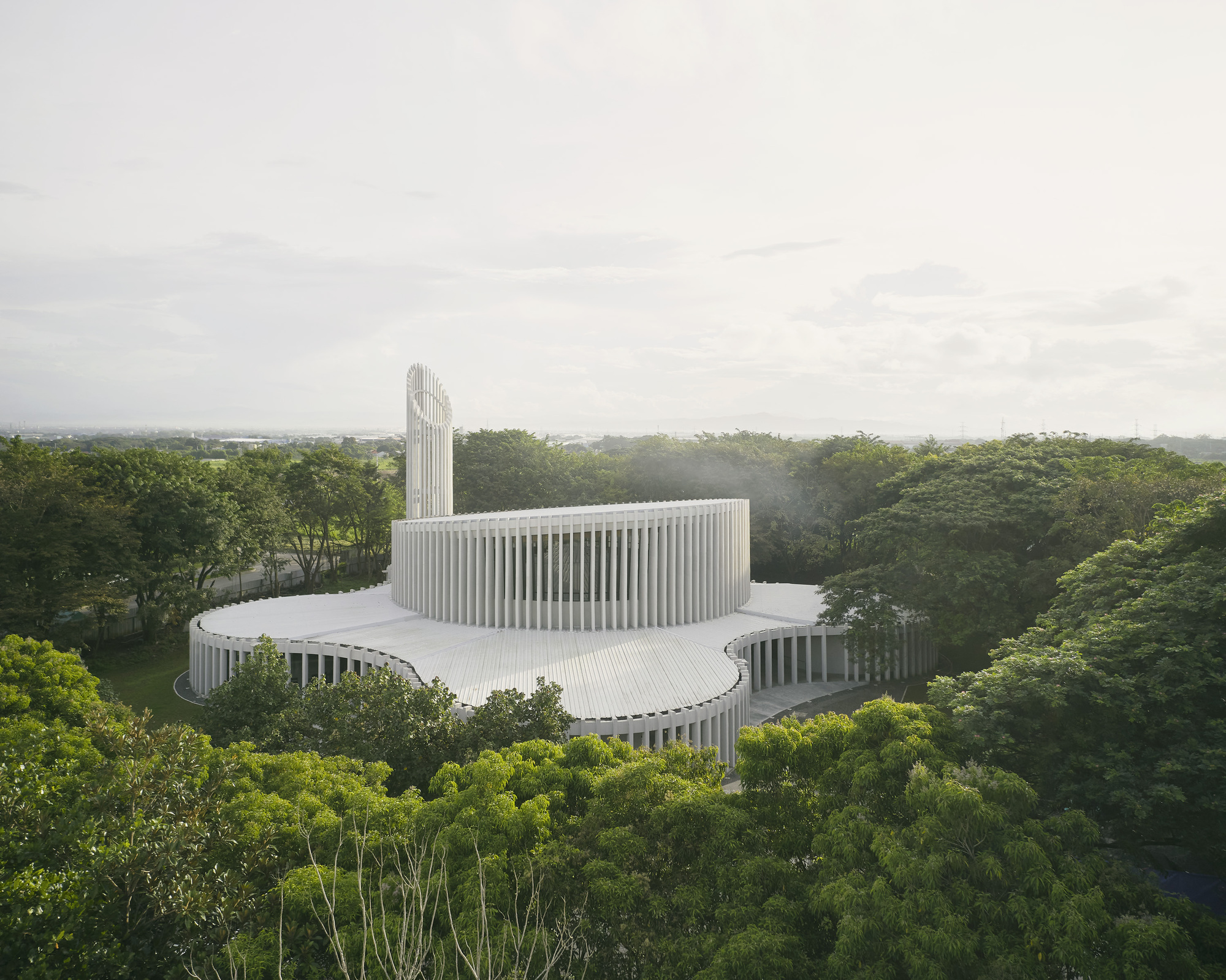 Santuário da Sala / CAZA Architects