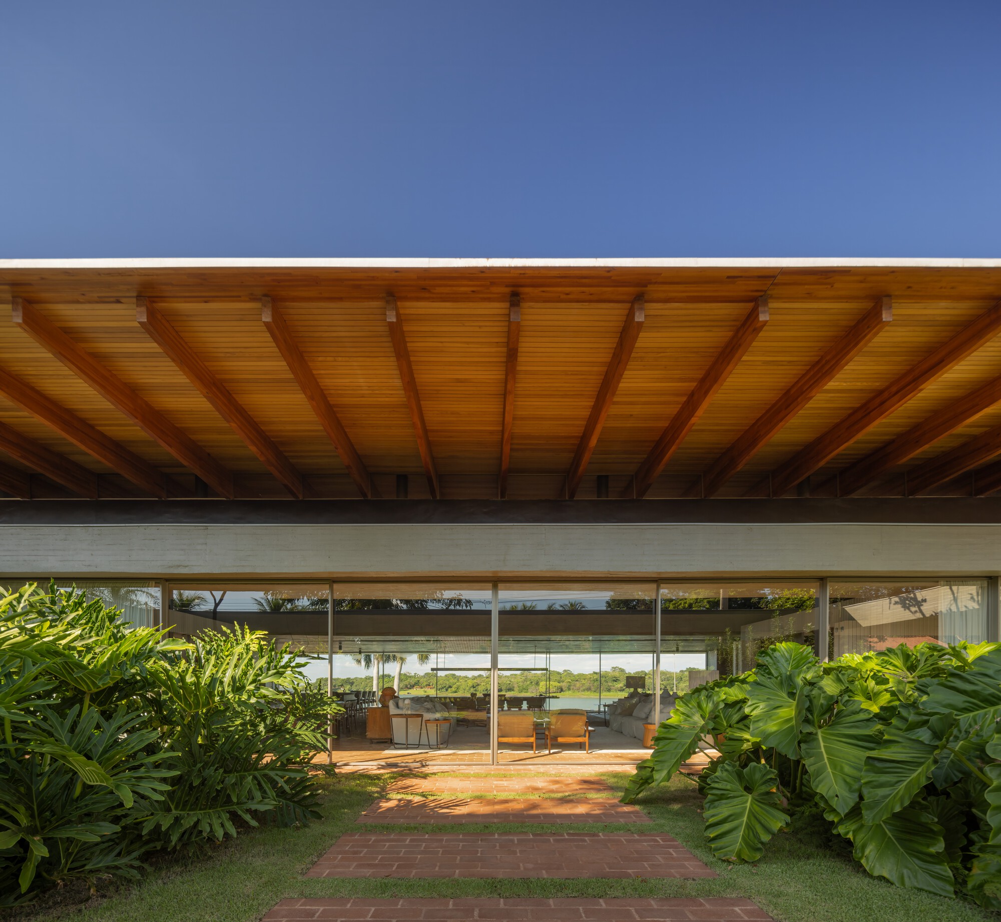 Alva House / Felipe Caboclo Arquitetura