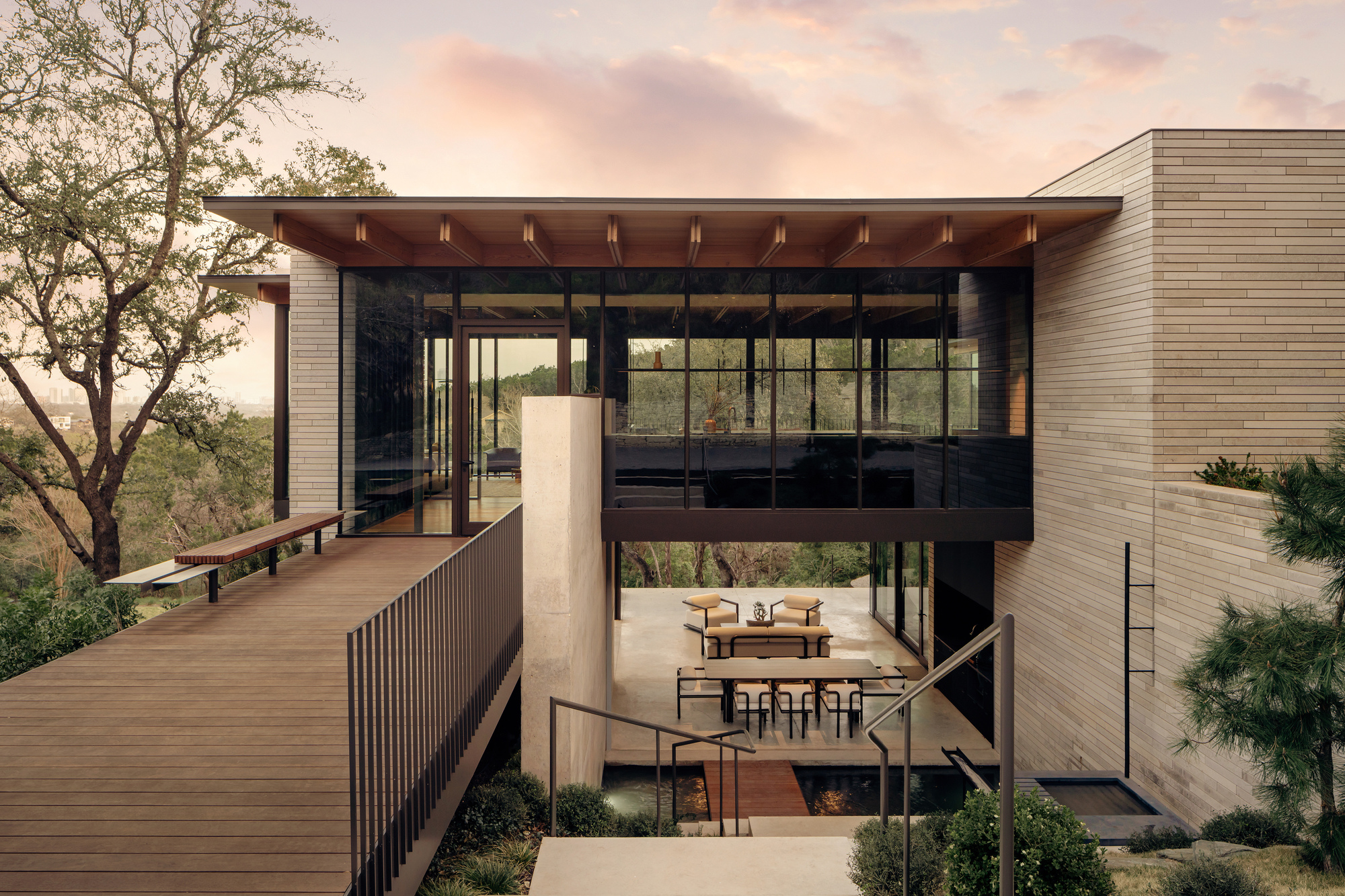 Terrace Mountain Residence / Uma Arquitetura Paralela