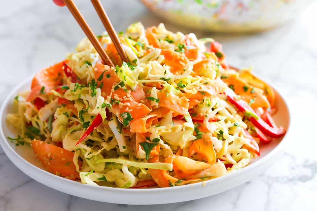 Receita fácil de salada asiática