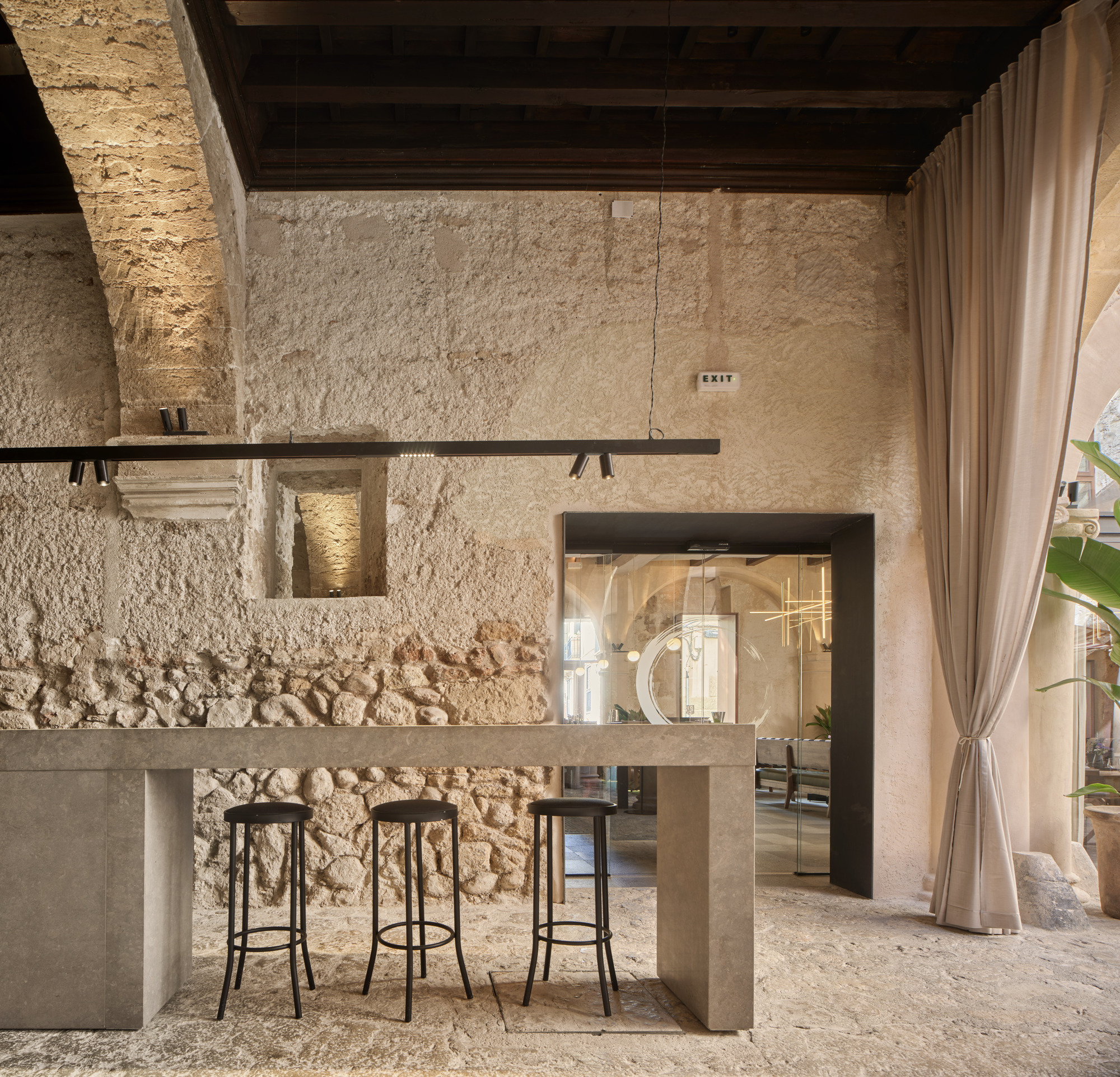 Hotel Us Palma / Jordi Herrero Arquitecto