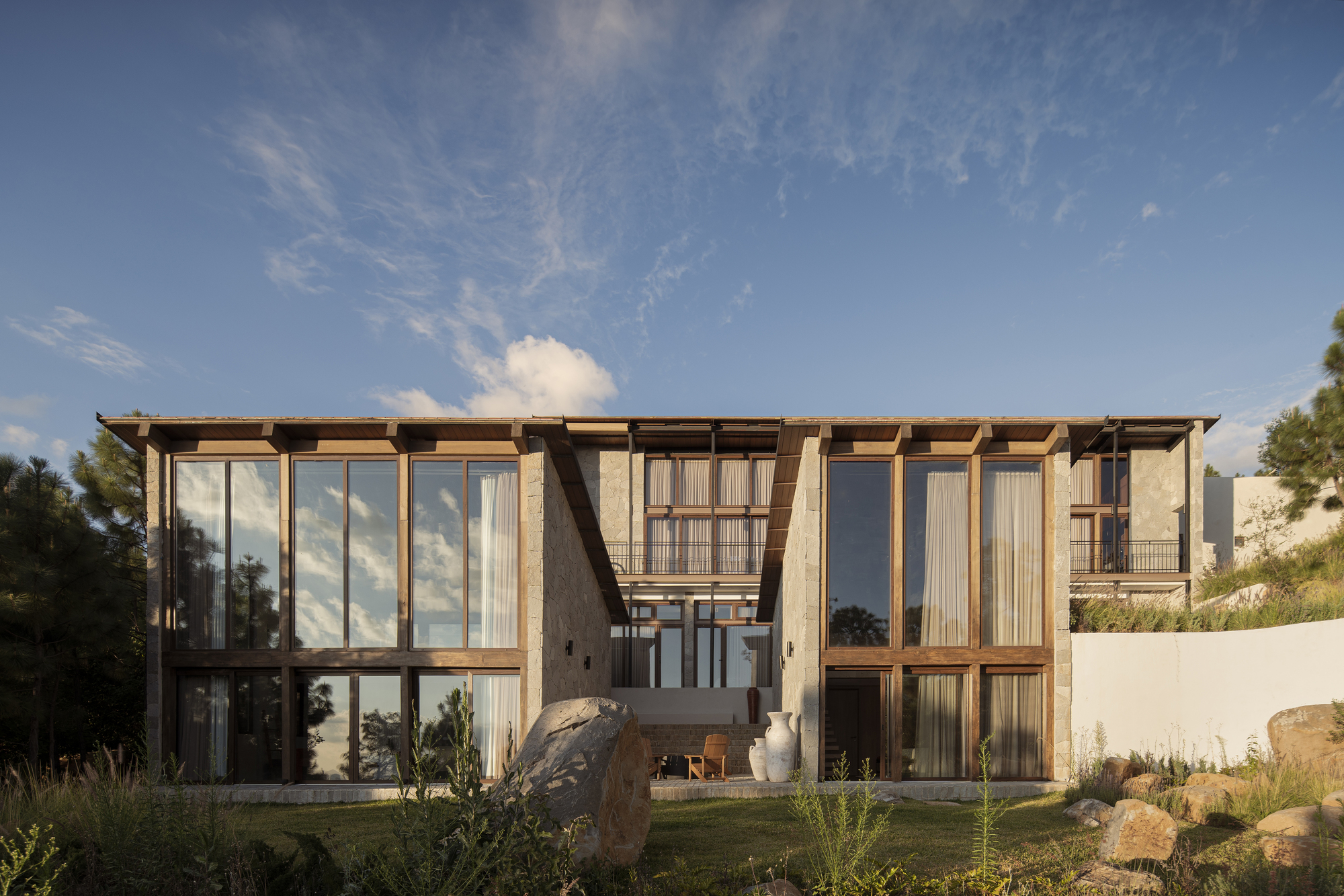 RB Tapalpa Cabin / ALMA de Arquitectos