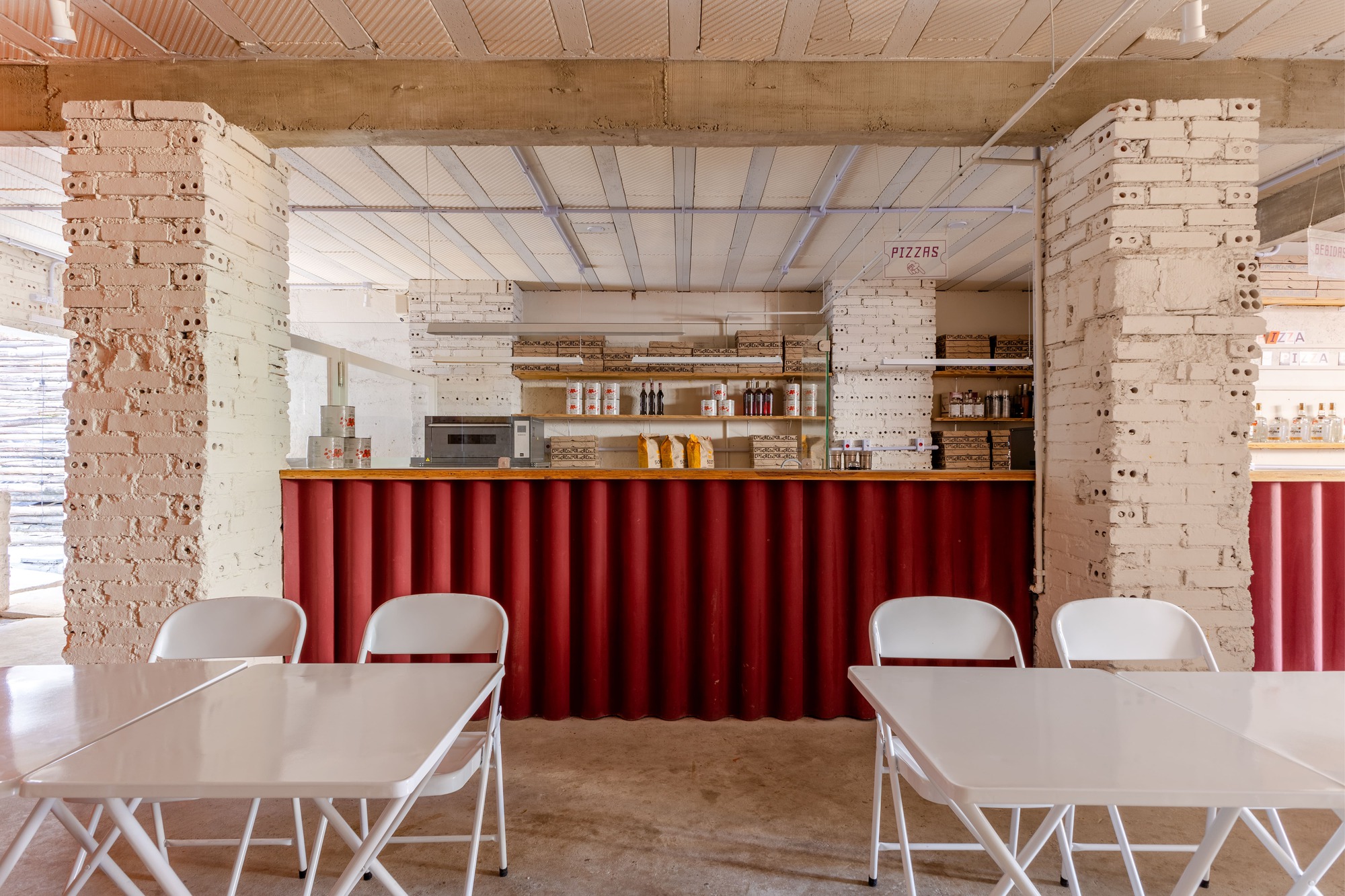 Cença Pizza Bar / IN arq+design