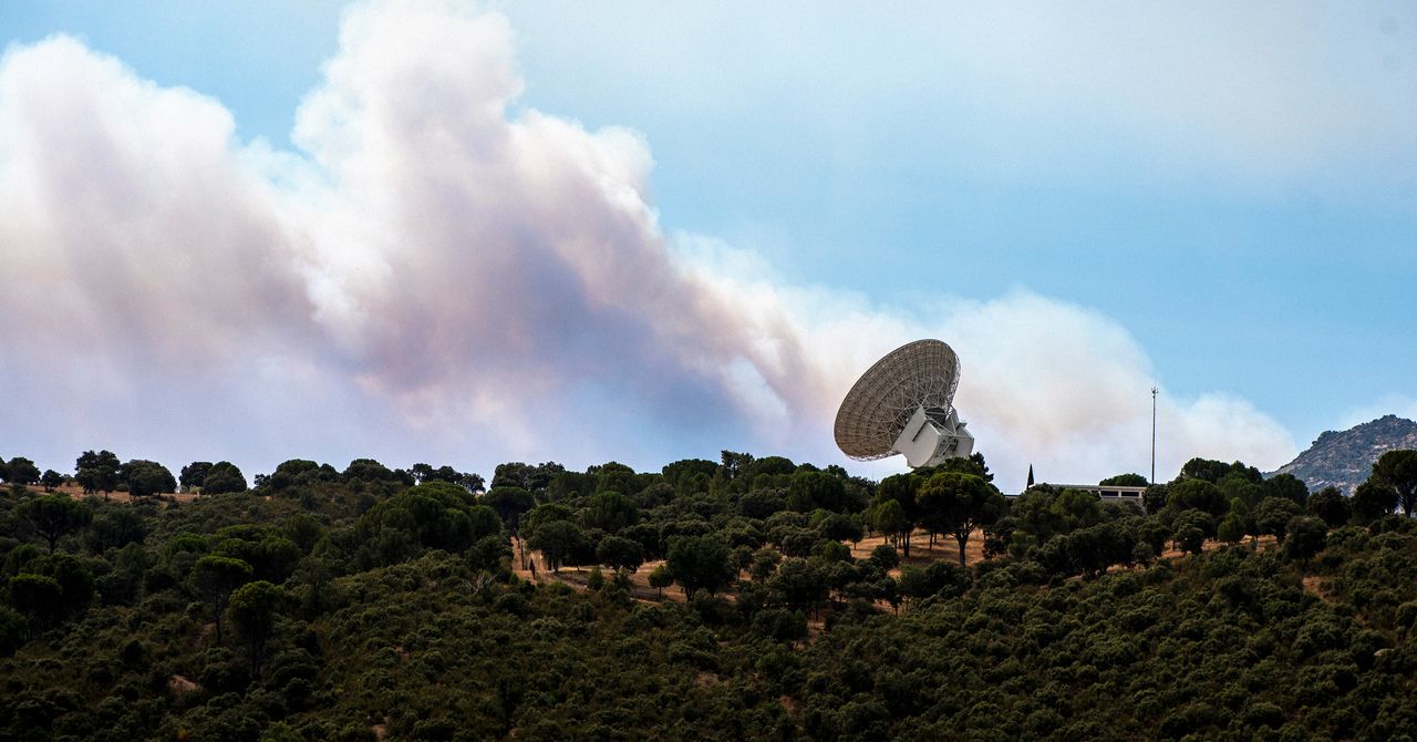Um dos mais importantes observatórios do espaço profundo da NASA atingidos por incêndios florestais espanhóis