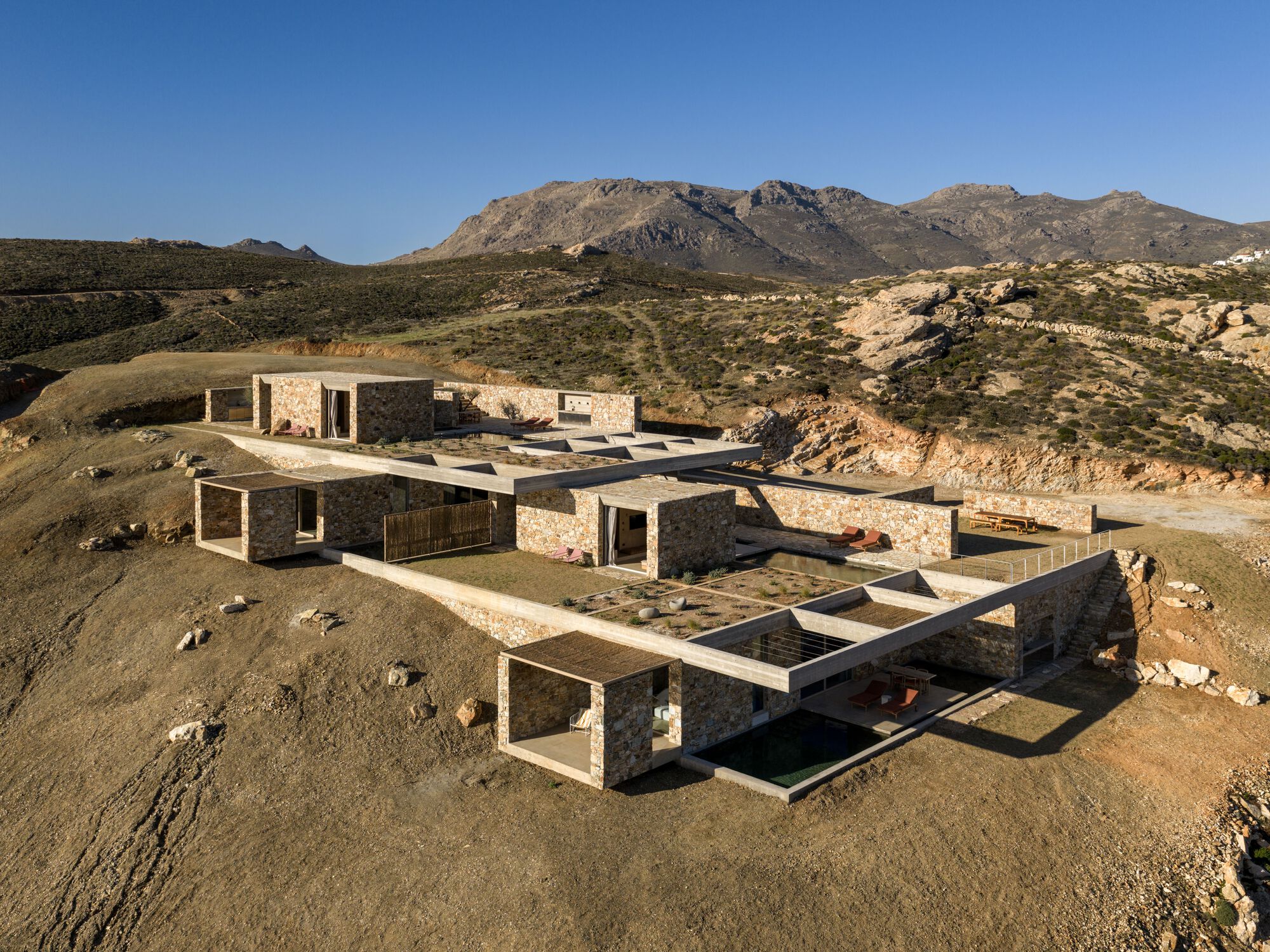 Retiro PERMA Serifos / MOLD Architects
