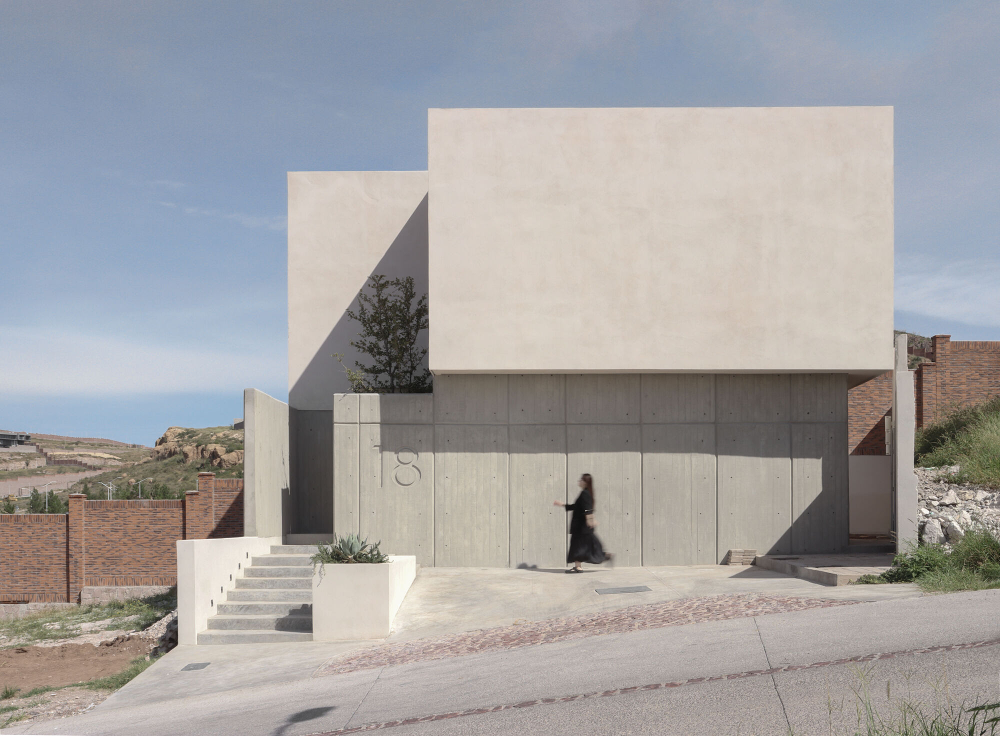 Casa dezoito / Pereda Han Studio