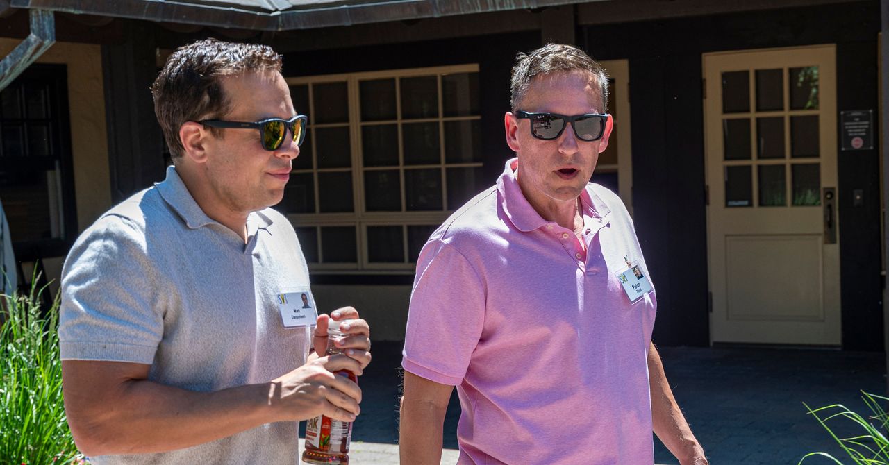 O marido de Peter Thiel processou uma comissária de bordo que diz que a agrediu em um jato particular
