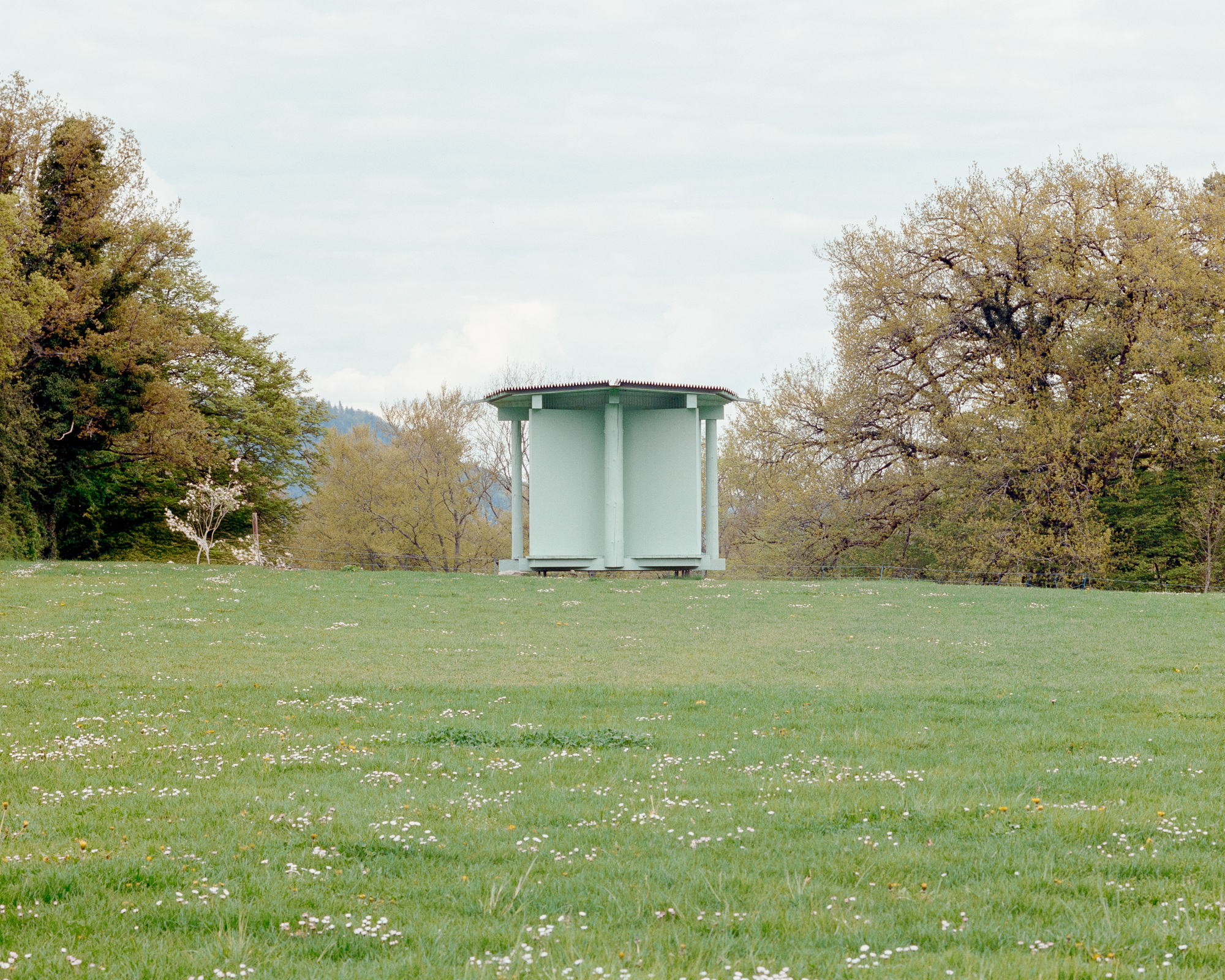 Pavilhão das Portas de Correr / Piertzovanis Toews