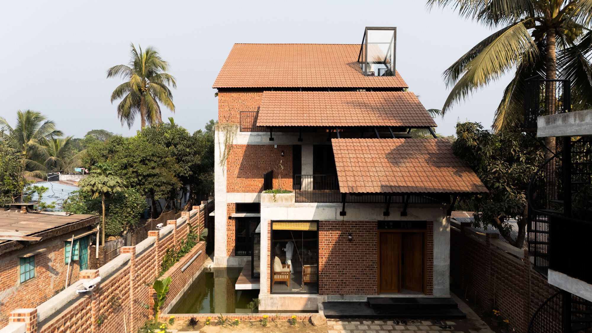 Residência Rangunia / Moofer Architecture