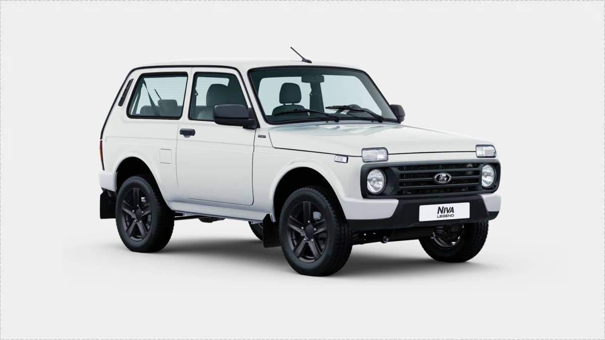 SUV russo de US$ 10 mil finalmente ganha seu primeiro airbag