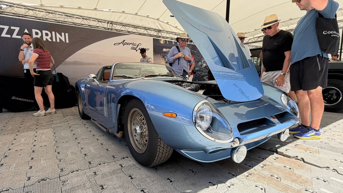 Bizzarrini finalmente constrói o GT Giugiaro de capota aberta projetado há seis décadas