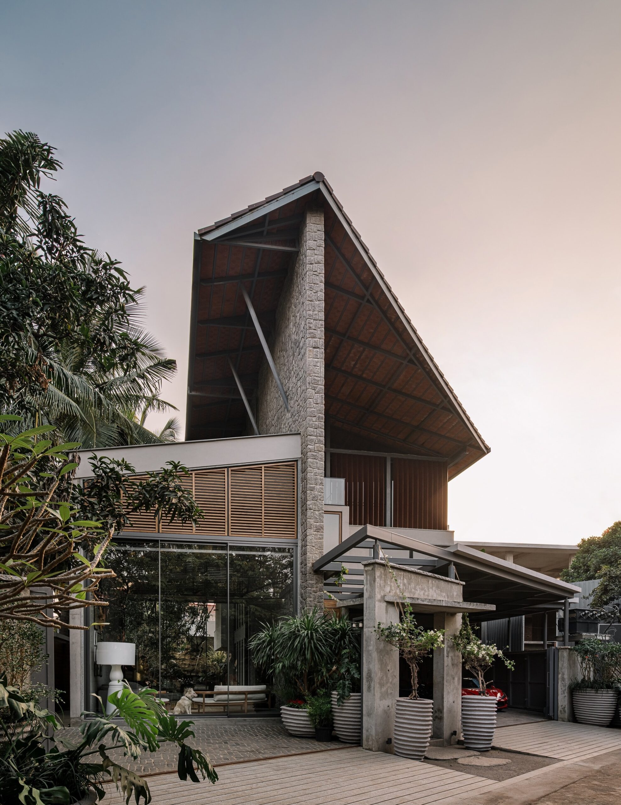 Casa Coco Beans / Aamir e Hameeda