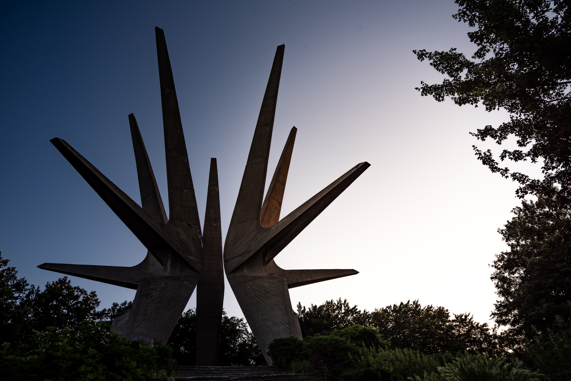 Memória concreta: 12 monumentos do pós-guerra na Europa Oriental