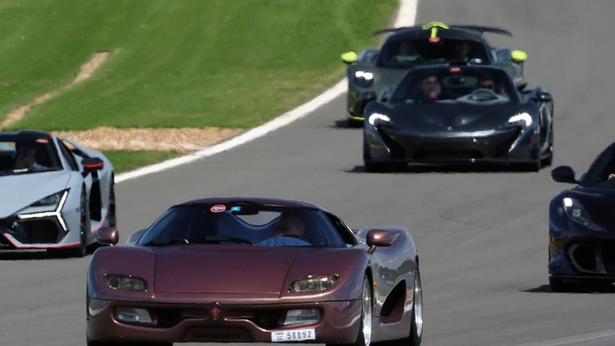 Antes de a Koenigsegg construir hipercarros, ela começou com este protótipo movido a Audi