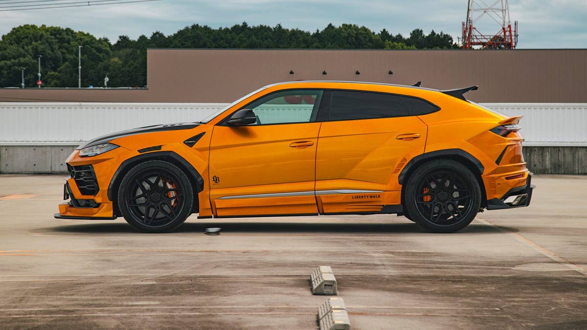 Liberty Walk lança kit de corpo inteiro USDM para Lamborghini Urus