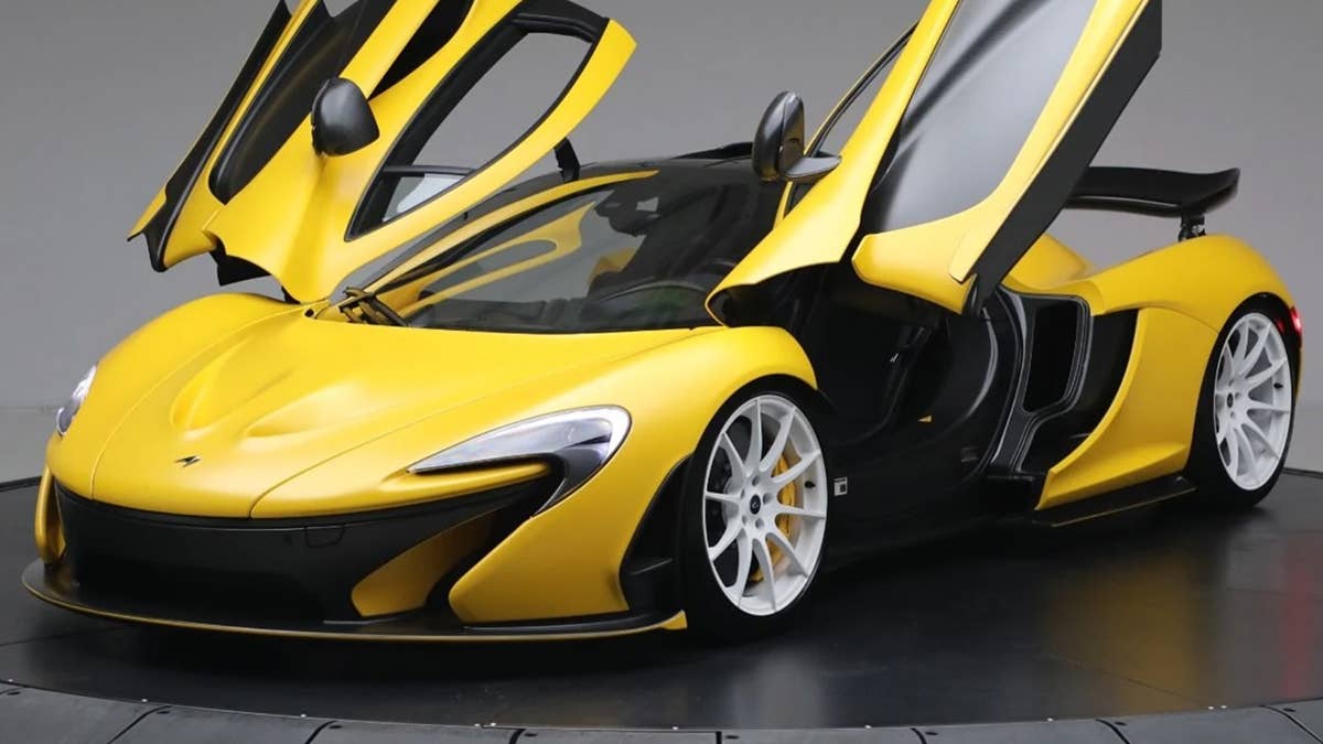 O hipercarro híbrido original da McLaren é agora um clássico de US$ 2,8 milhões