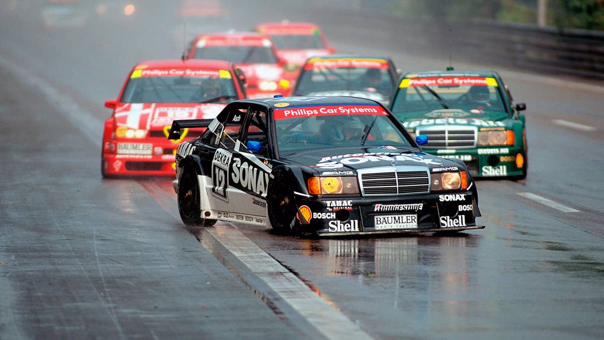 Este Mercedes 190E Restomod tem 755 HP e um manual de seis velocidades