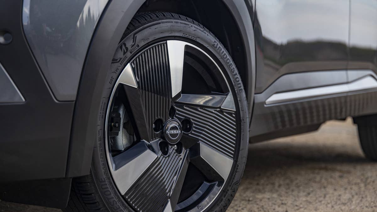 Nissan tem um código de cores oculto para seus freios de desempenho