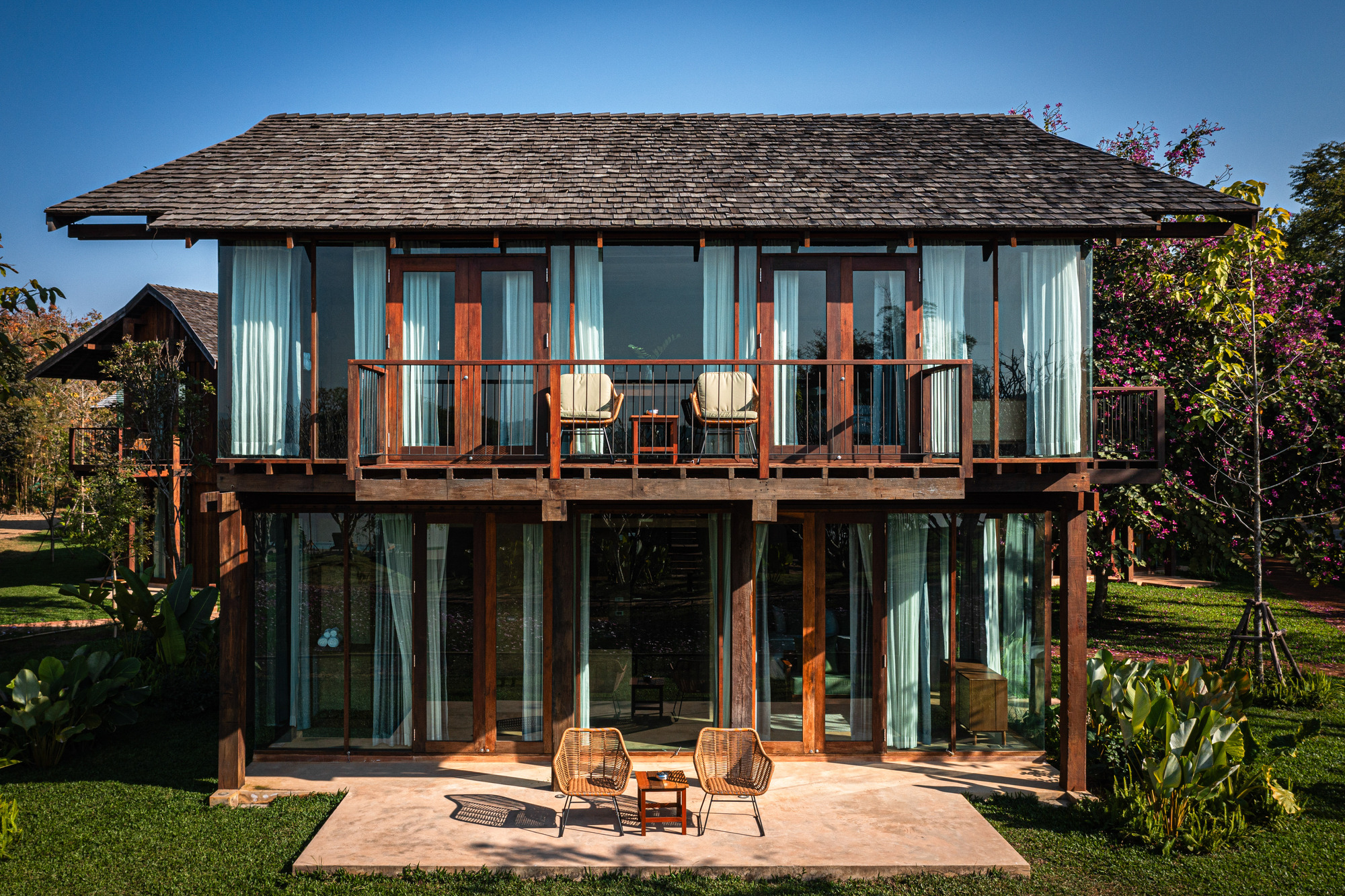 Hotel Nachan, o Antigo Pátio / PAVA arquitetos