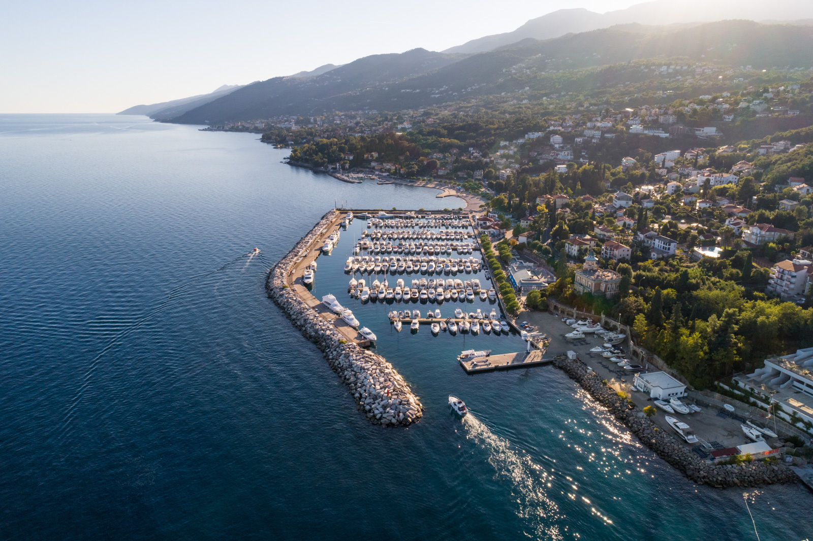Chamada aberta: Reimagine a orla marítima do Adriático em Marina Opatija