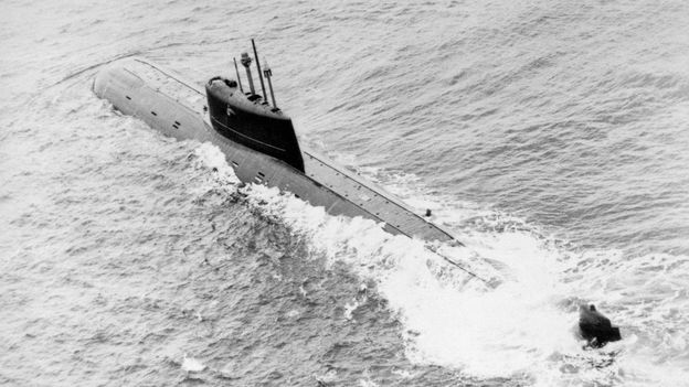 O naufrágio do submarino nuclear soviético que é uma “bomba-relógio”