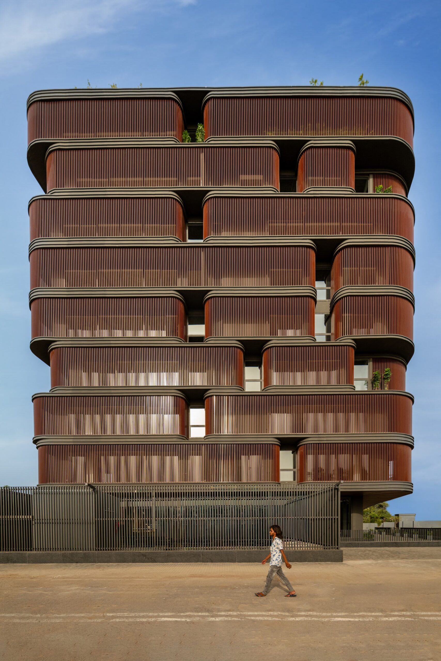 Edifício de escritórios Primus / Sanjay Puri Architects