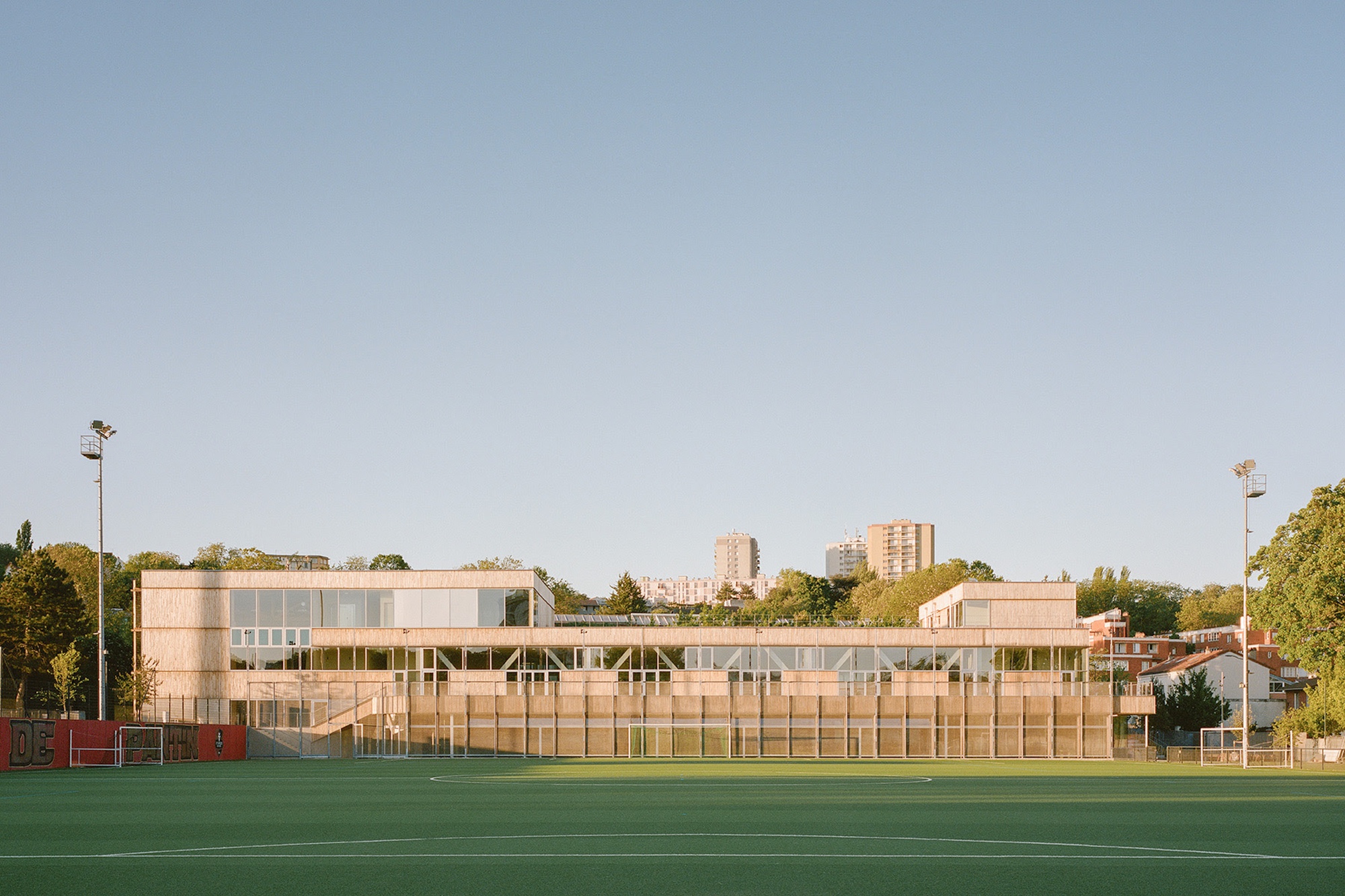 Pavilhão Desportivo Rebecca Cheptegei, Pantin / Atelier Ramdam