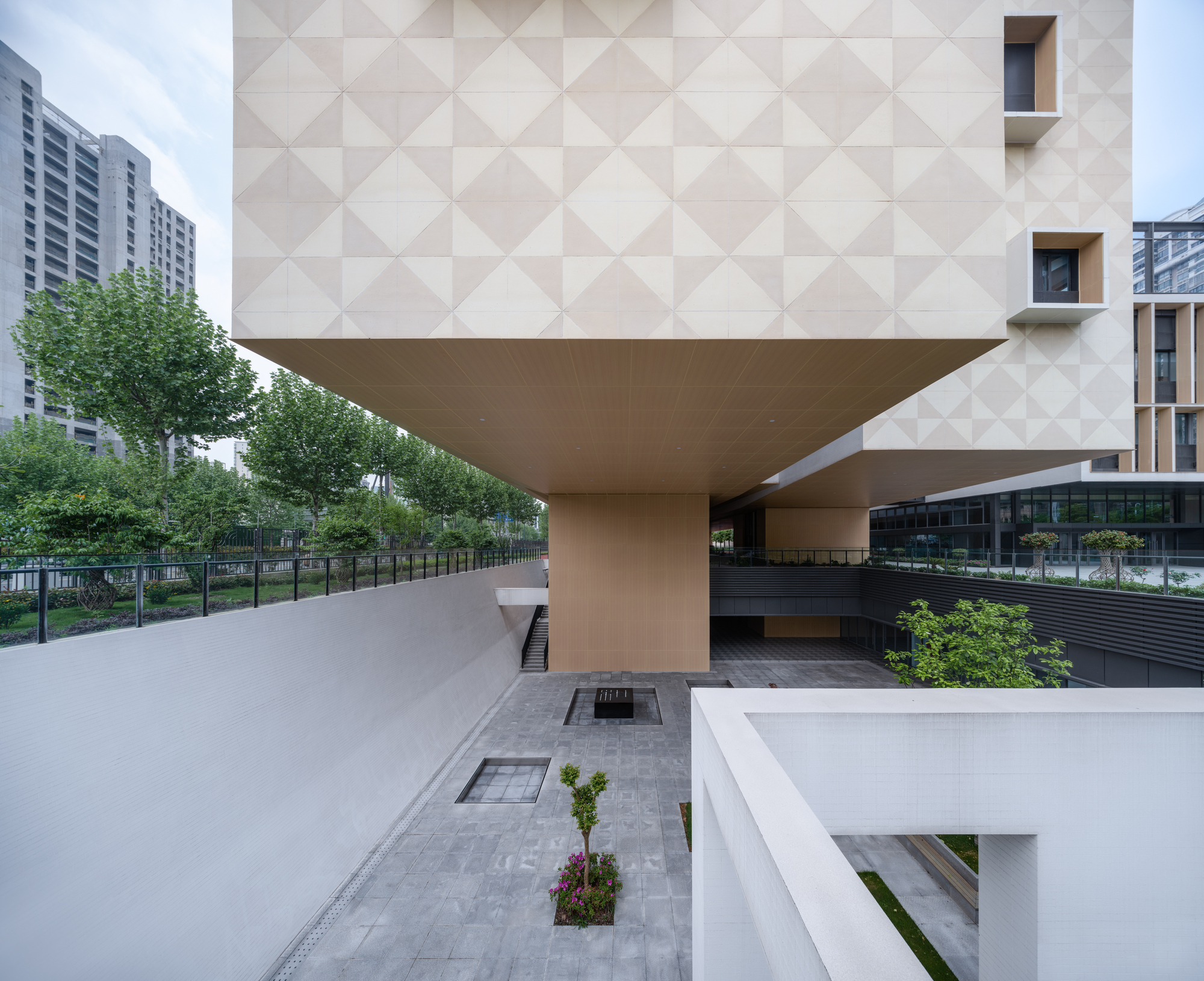 Escola Primária Experimental Shanghai Qiyuan / Atelier Archmixing