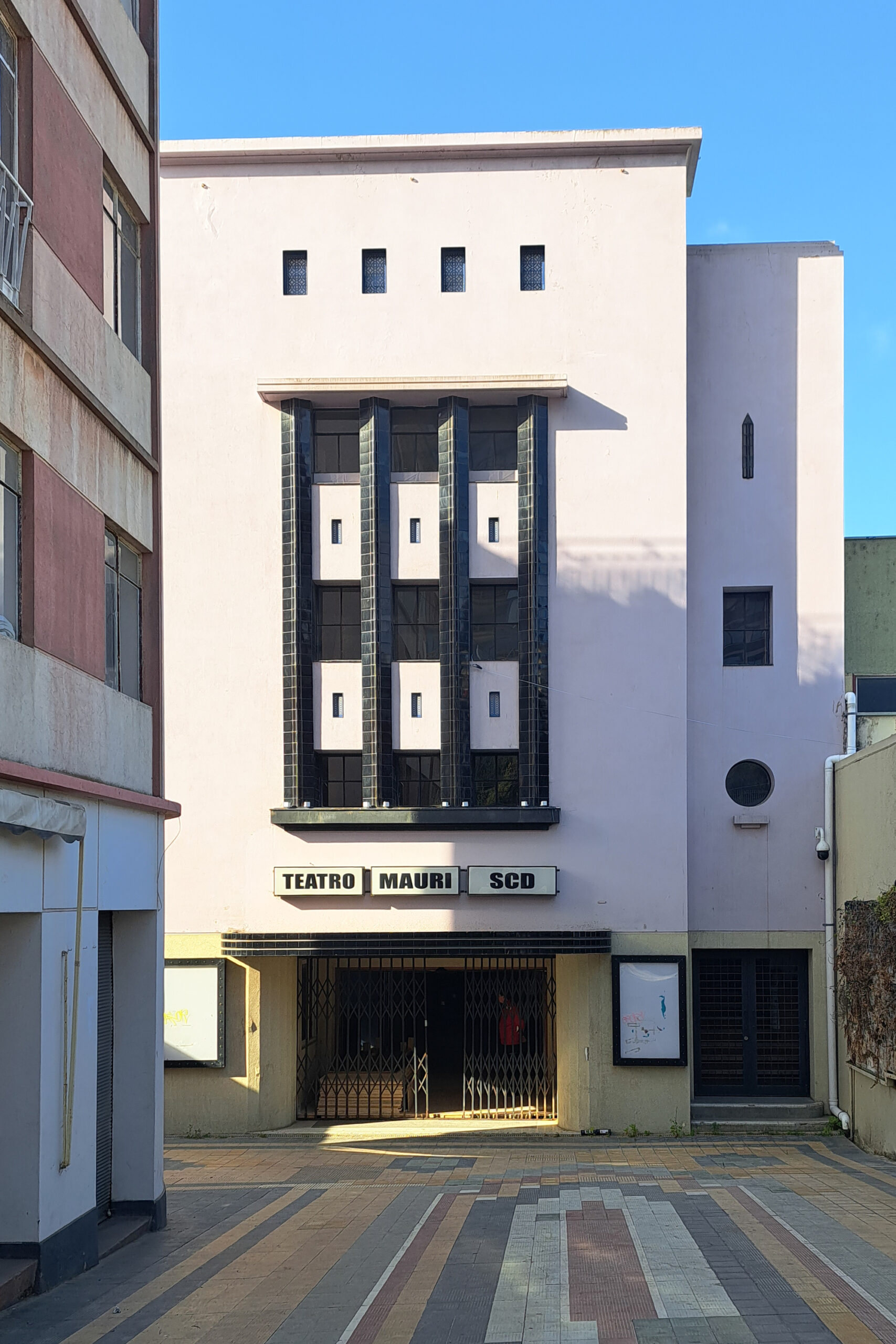 A restauração do Teatro Mauri preserva um marco modernista de 1951 em Valparaíso, Chile