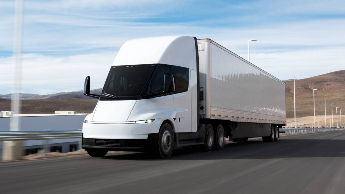 Tesla Semi enfrenta investigação de acidente fatal assim que a produção começa