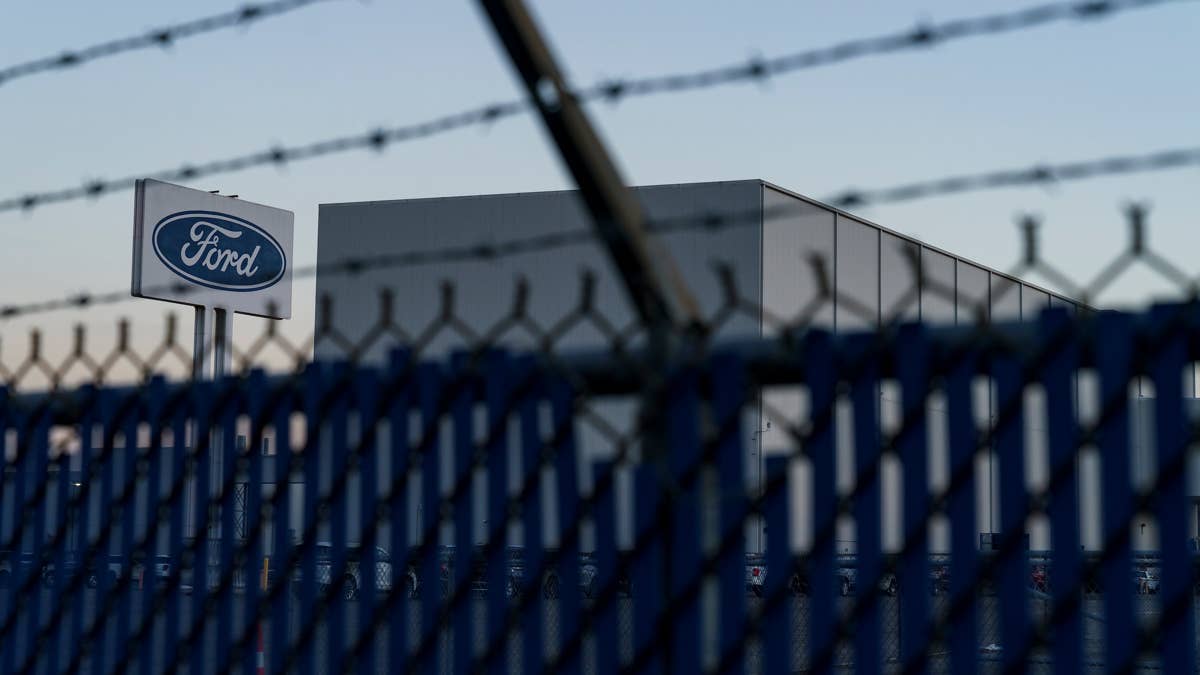 Ford demitiu um trabalhador por causa de um biscoito de US$ 1,95 que ele realmente pagou